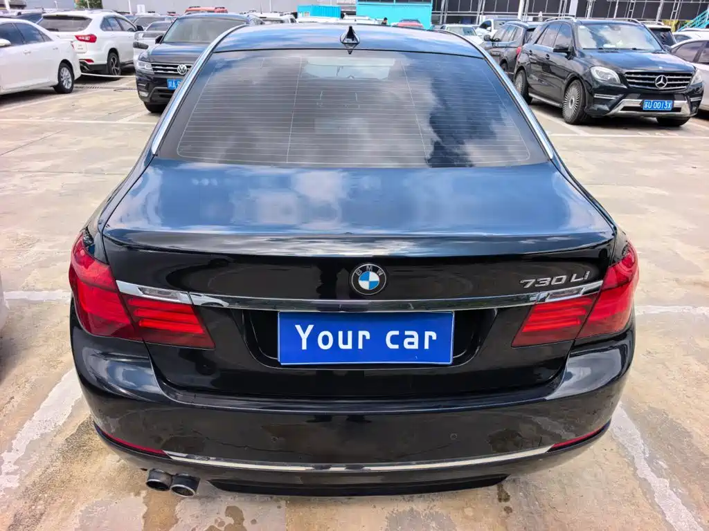 BMW 7 Series — миниатюра 5