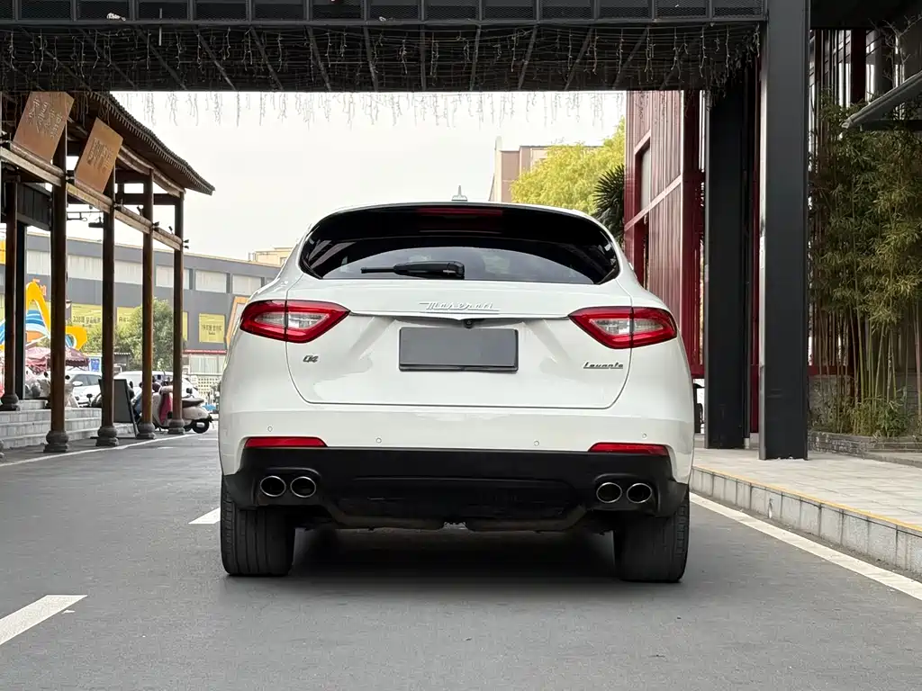 MASERATI LEVANTE