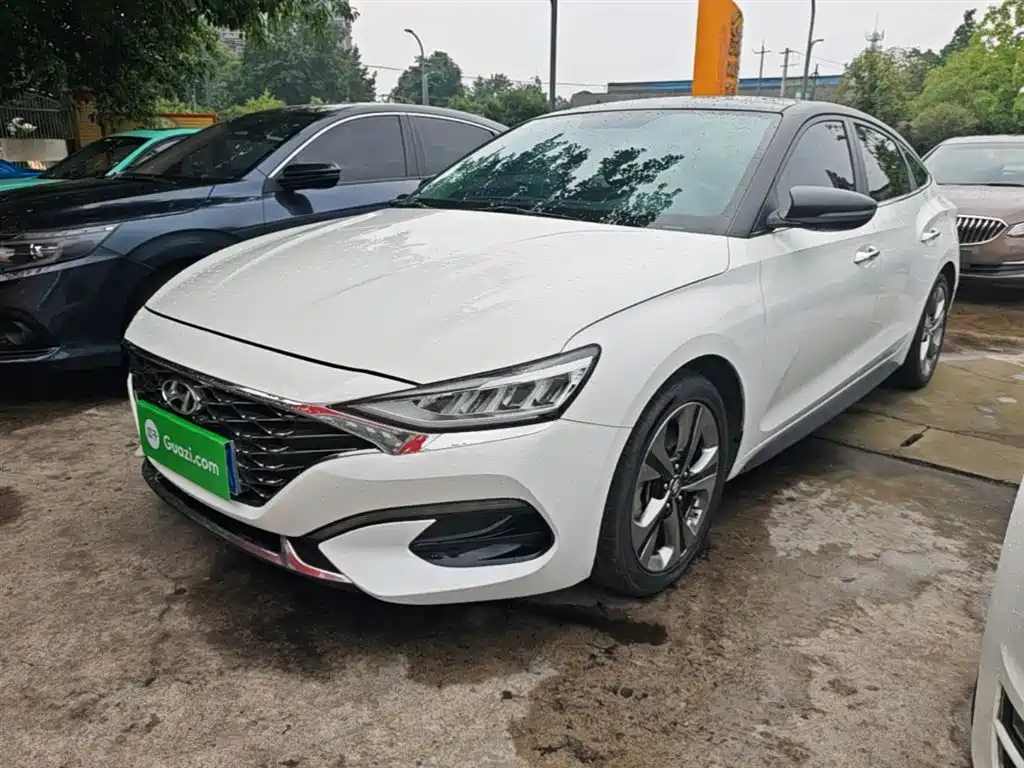 Купить Hyundai Fista