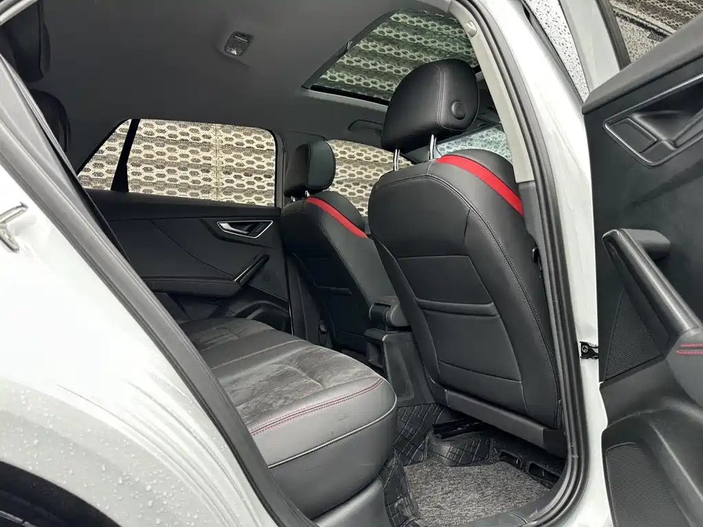 Audi Q2L — миниатюра 13