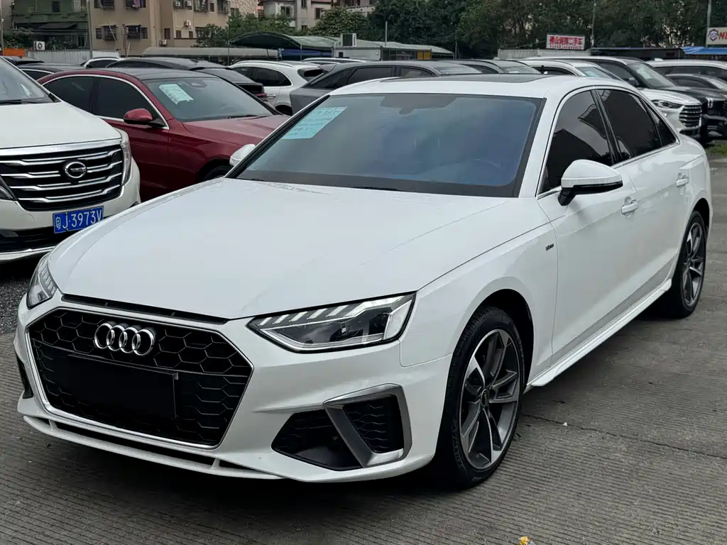 Купить Audi A4L