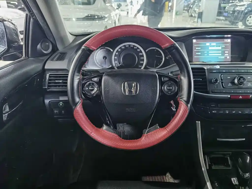 Honda Accord — миниатюра 5