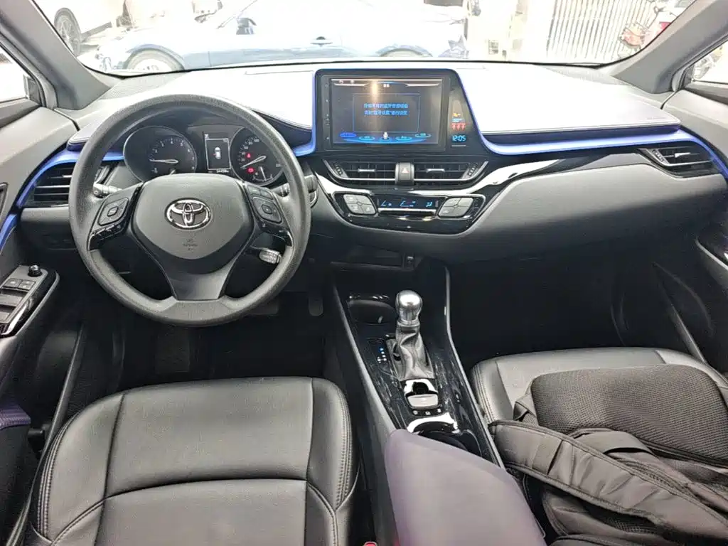 Toyota C-HR — миниатюра 10
