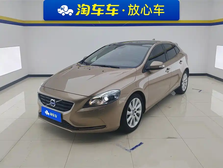 Volvo V40 2015