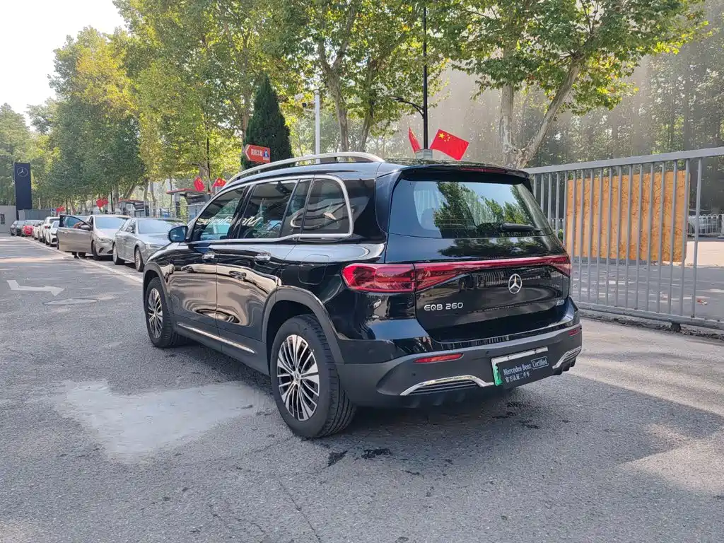 Mercedes-Benz EQB — миниатюра 4