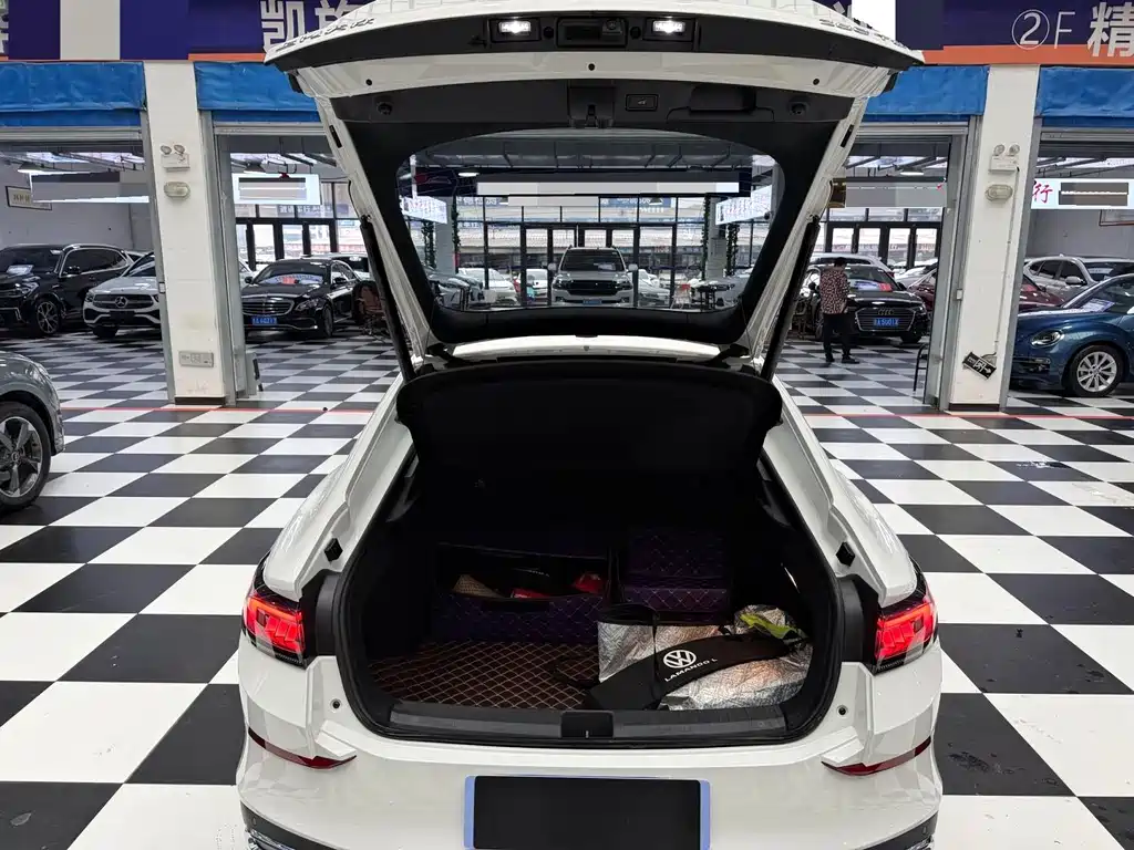 Volkswagen Lamando — миниатюра 18