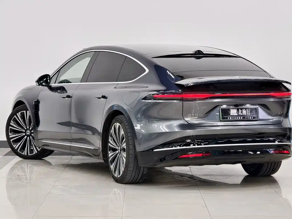 NIO NIO ET9