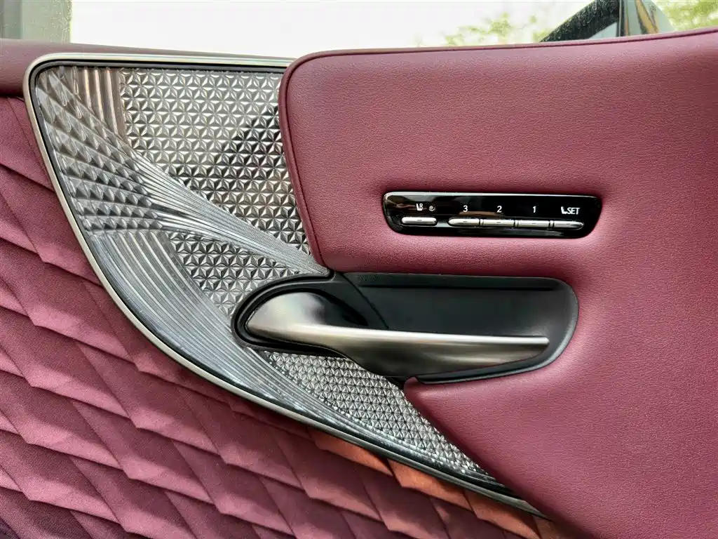 Lexus LS — фотографии объявления, Фото 20