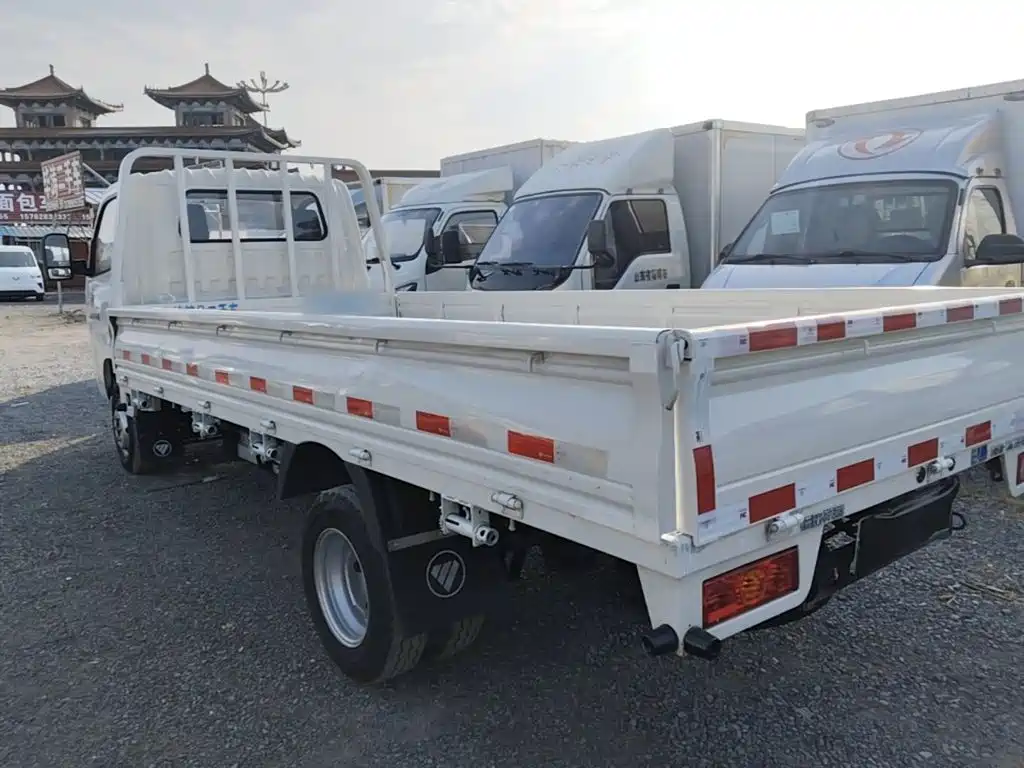 Foton Xiangling M New Energy — миниатюра 5