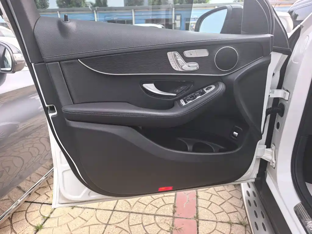 Mercedes-Benz GLC Coupe — миниатюра 9