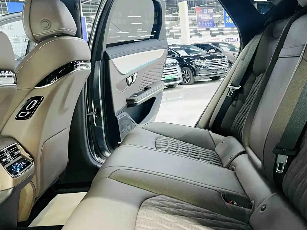 BYD Han — миниатюра 4