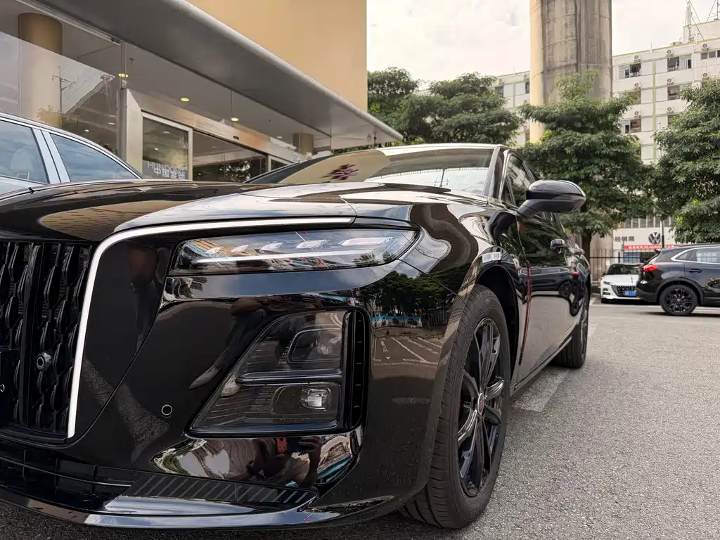 Hongqi Hongqi H5 — миниатюра 22