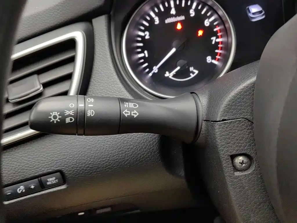 Nissan Qashqai — миниатюра 21