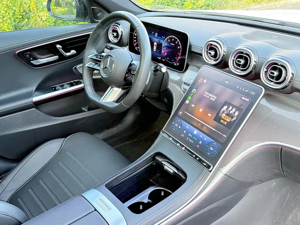 Mercedes-Benz C-Class — миниатюра 4