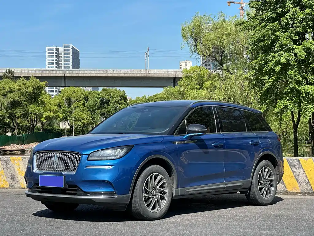 Lincoln Corsair 2021