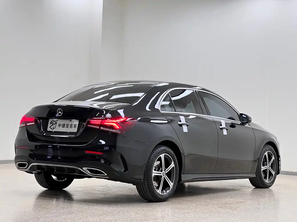 MERCEDES-BENZ A CLASS