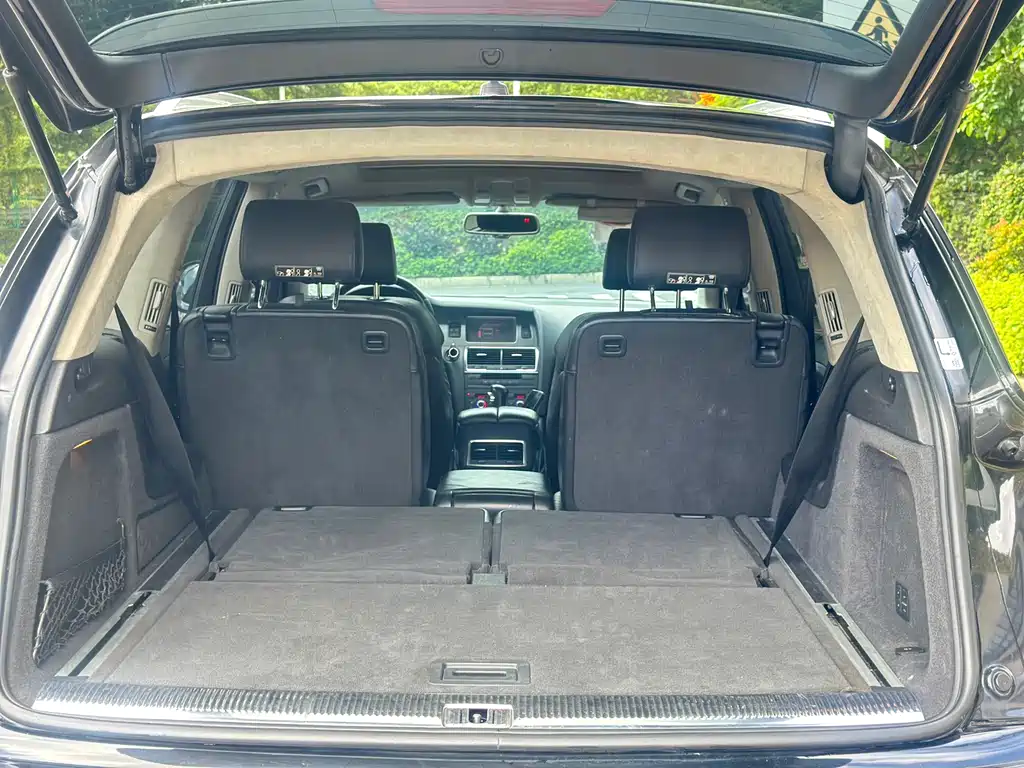 Audi Q7 — миниатюра 8