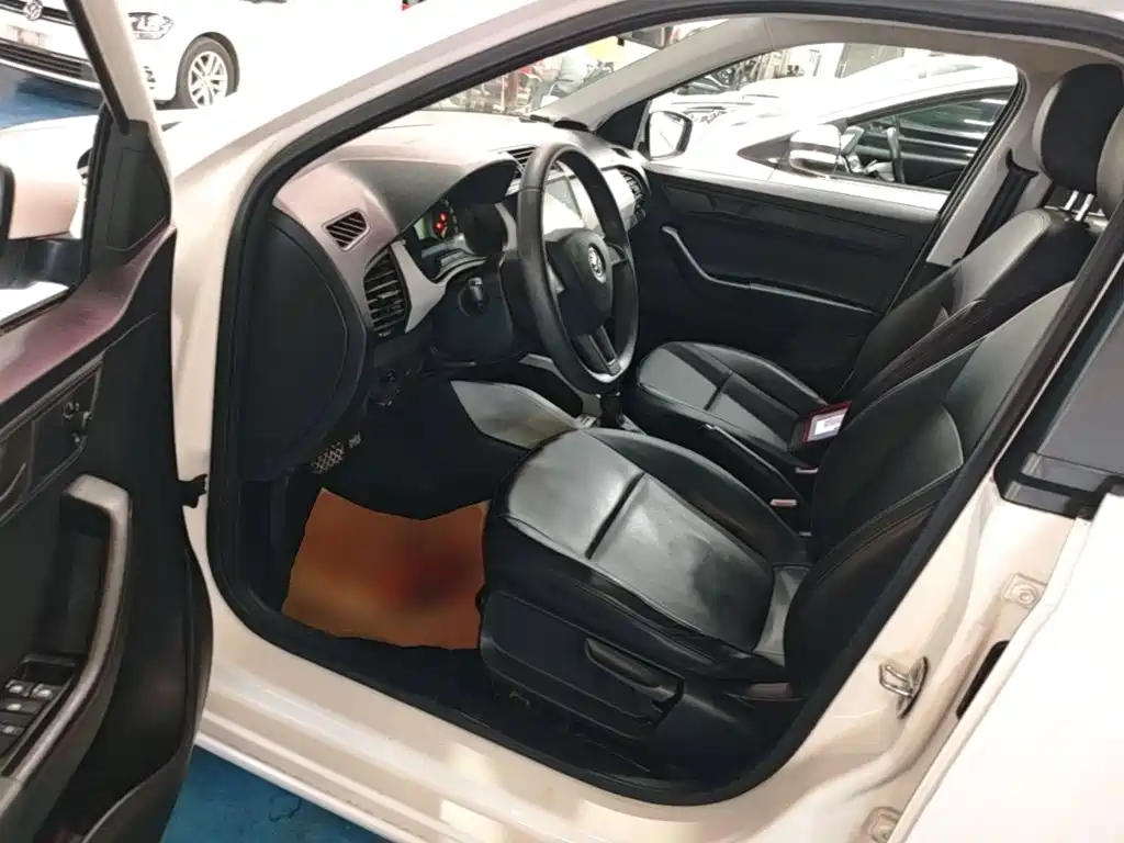 Skoda Fabia — миниатюра 16