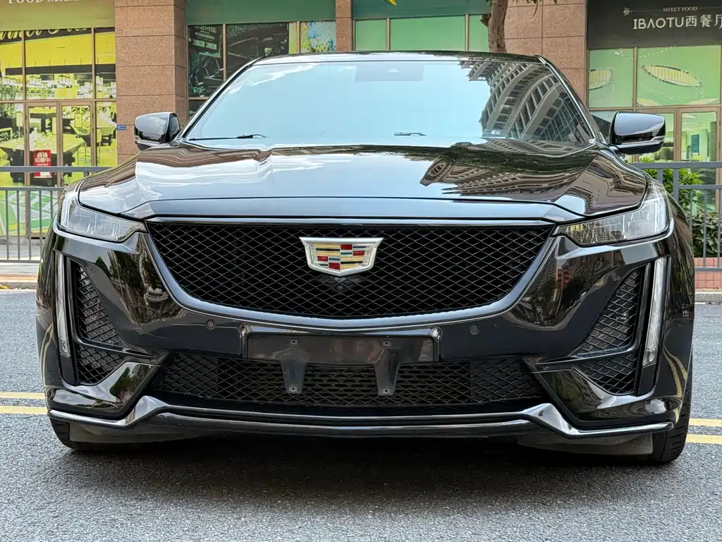 Cadillac CT5 2023 28T