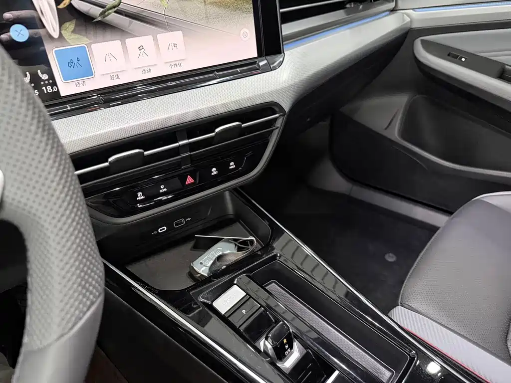 Volkswagen Lamando — миниатюра 10