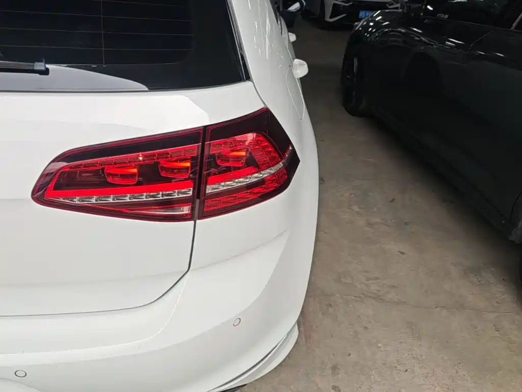 Volkswagen Golf — миниатюра 8