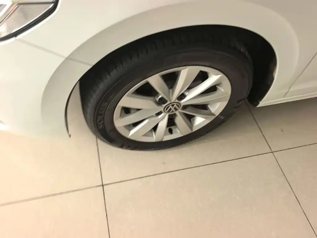 Volkswagen Bora — миниатюра 23