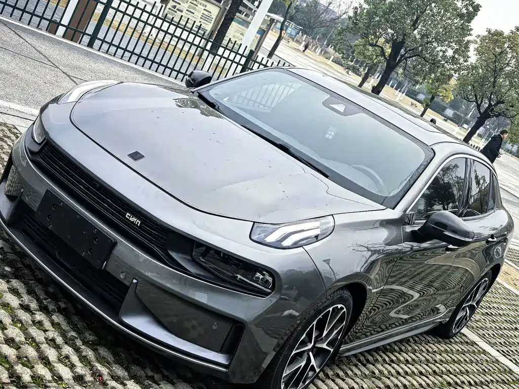 Lynk & Co 03 — миниатюра 8