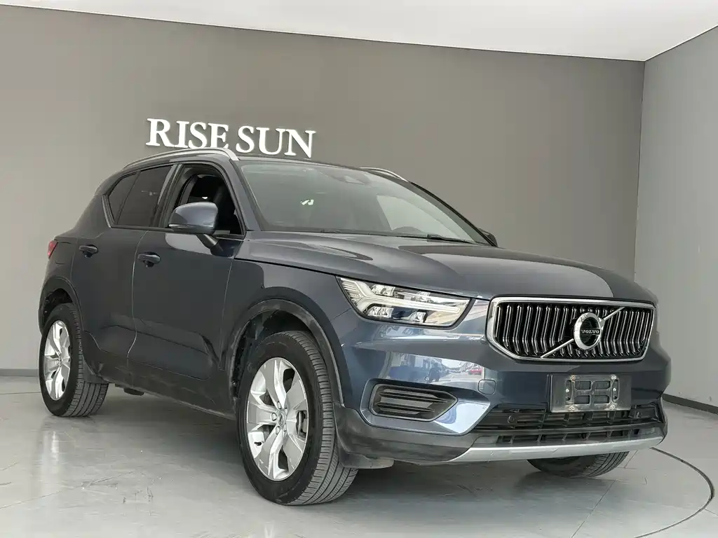 Volvo XC40 — миниатюра 3