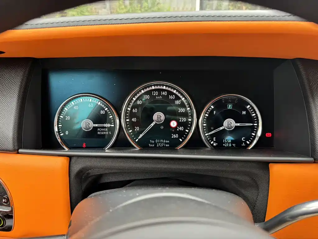 Rolls-Royce Cullinan — миниатюра 15