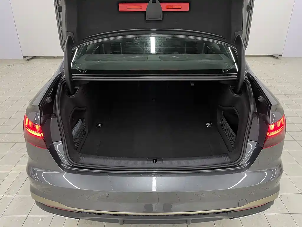 Audi A4L — миниатюра 19