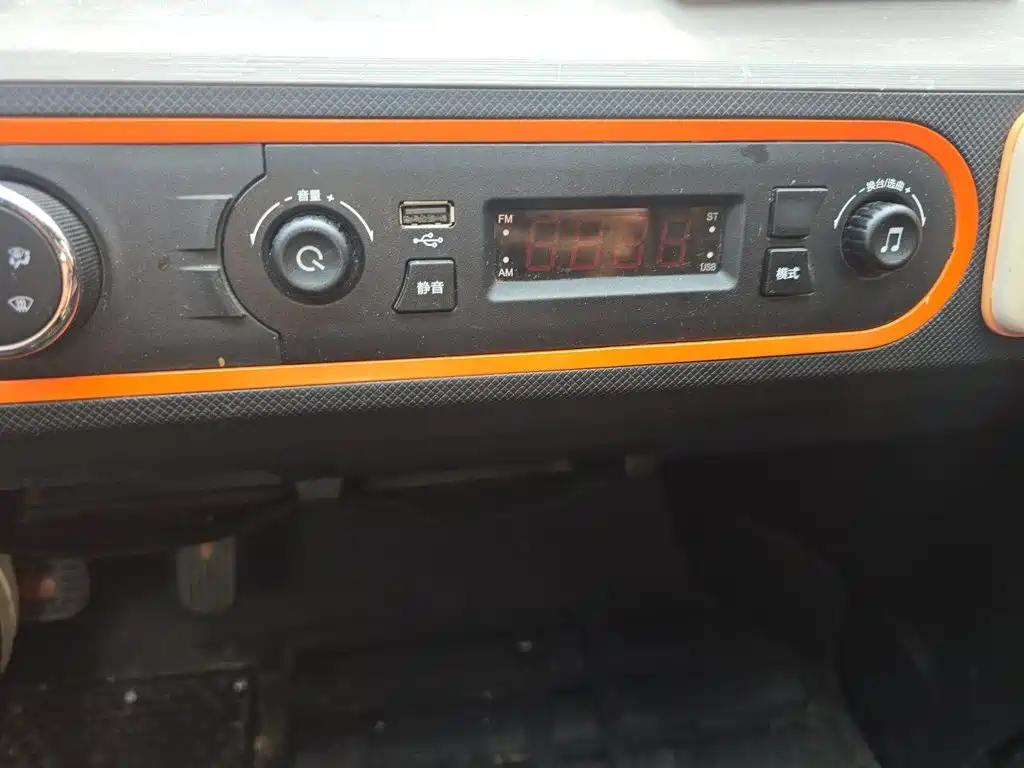 Wuling MINIEV — миниатюра 18
