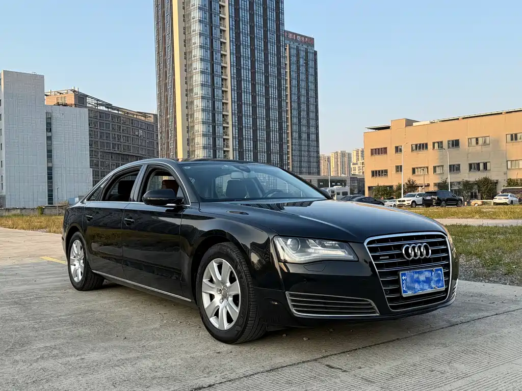 Audi A8 — миниатюра 3