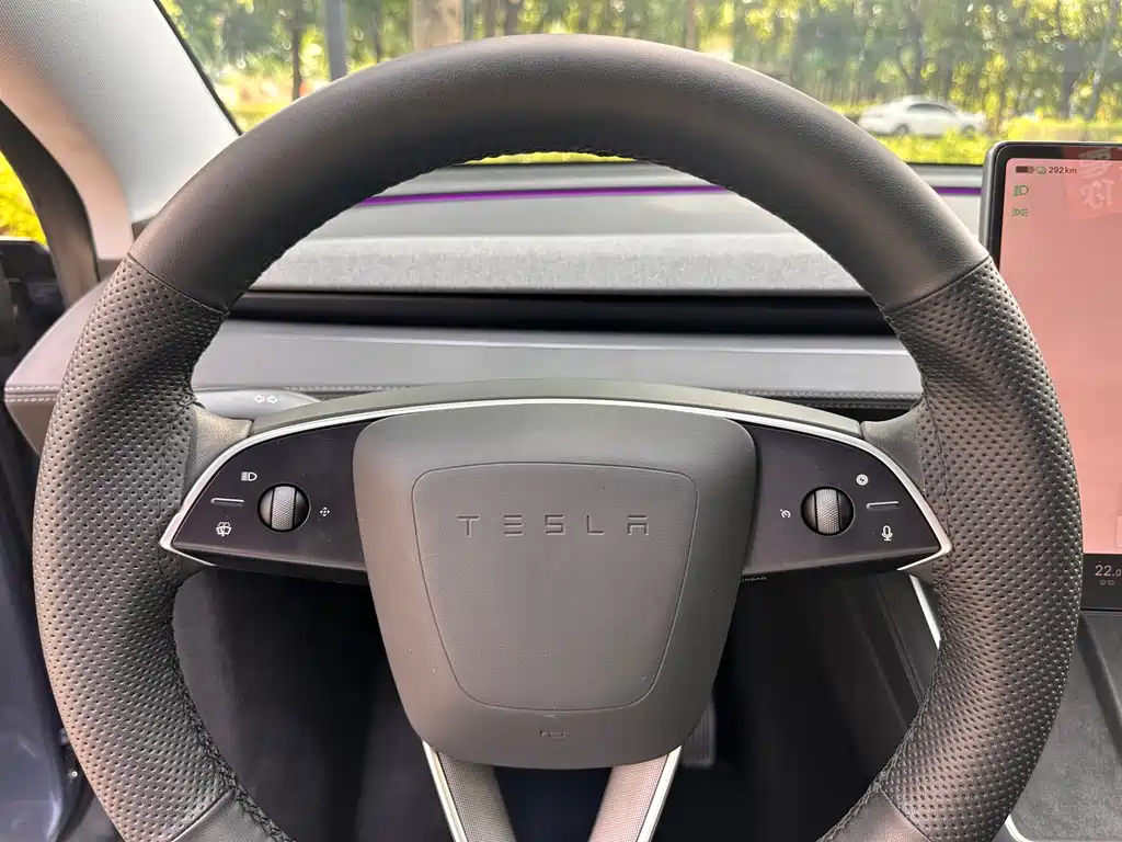 Tesla Model Y — фотографии объявления, Фото 9
