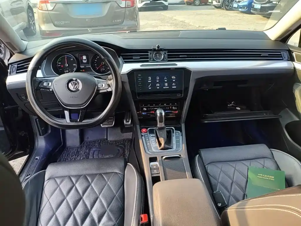 Volkswagen Magotan PHEV — миниатюра 10