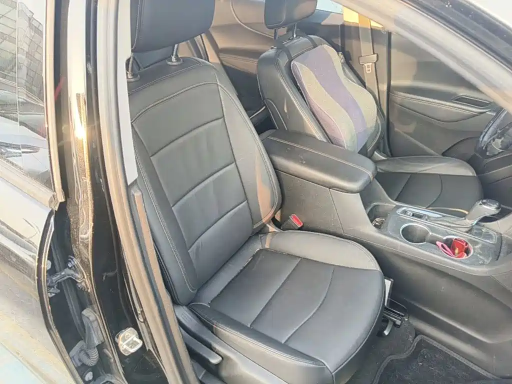 Chevrolet Equinox — миниатюра 25