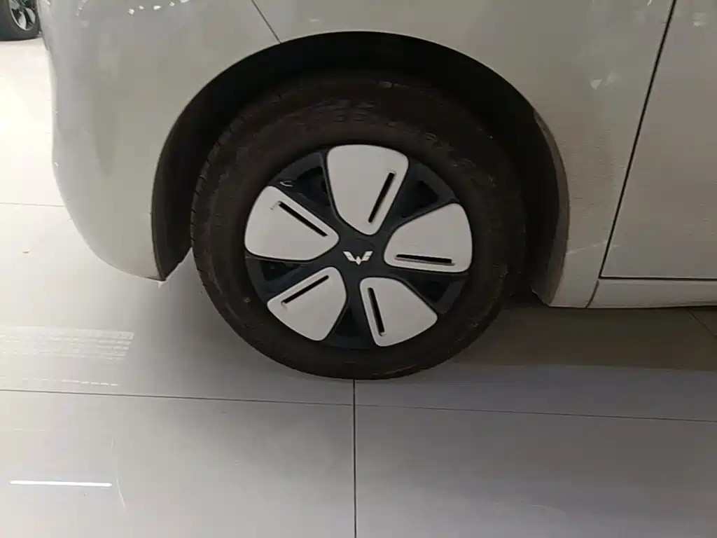 Wuling MINIEV — миниатюра 23