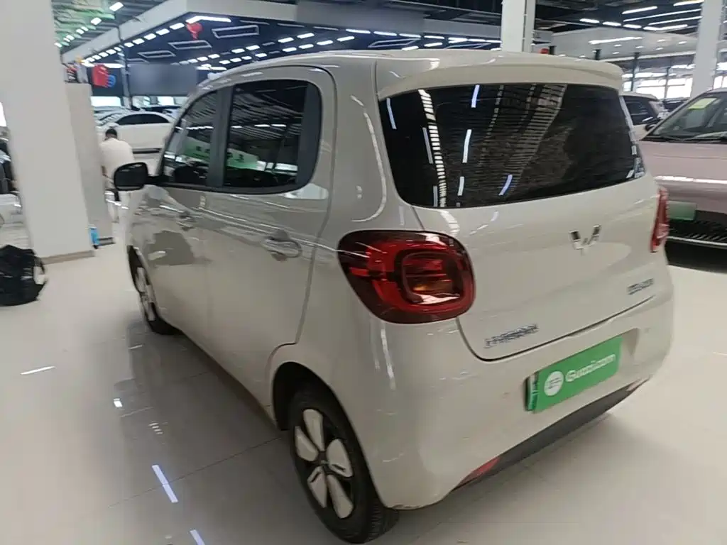 Wuling MINIEV — миниатюра 5