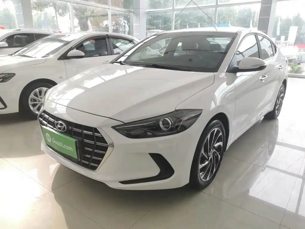 Hyundai Elantra — миниатюра 2
