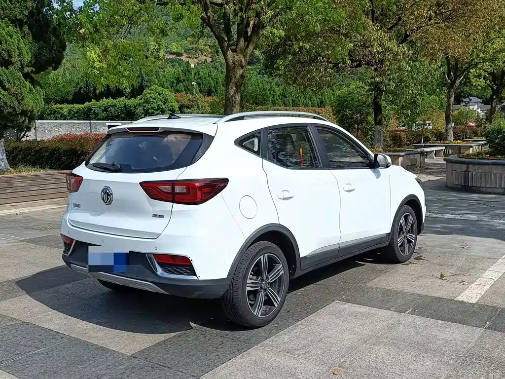 MG ZS — миниатюра 3
