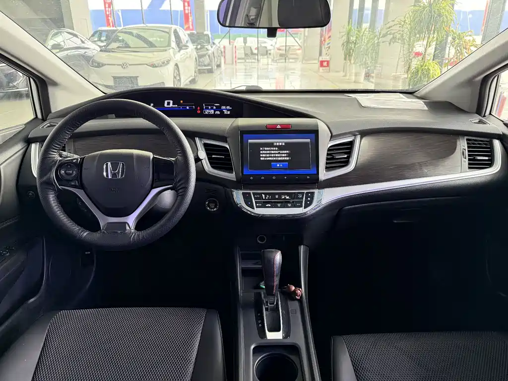 Honda Jade — миниатюра 10