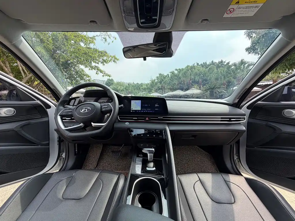 Hyundai Elantra — миниатюра 19