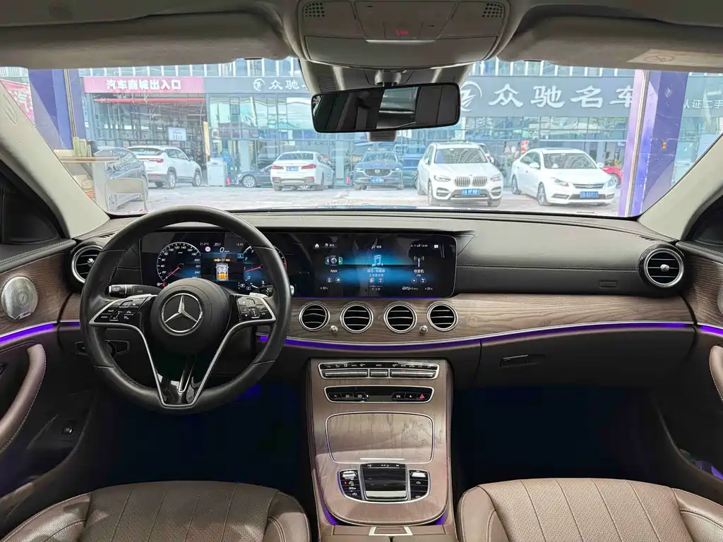 MERCEDES-BENZ E CLASS