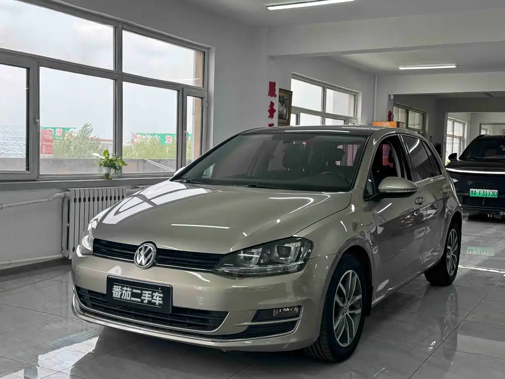 Купить Volkswagen Golf