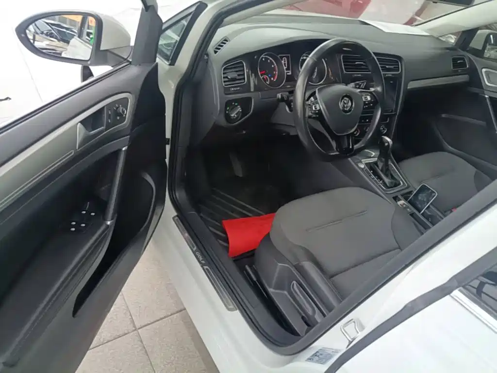 Volkswagen Golf — миниатюра 16