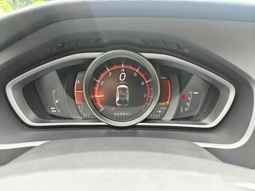 Volvo V40 — миниатюра 19
