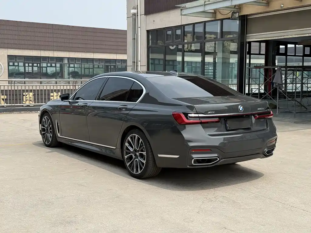BMW 7 Series 7 2022 740Li xDrive Executive M Sport