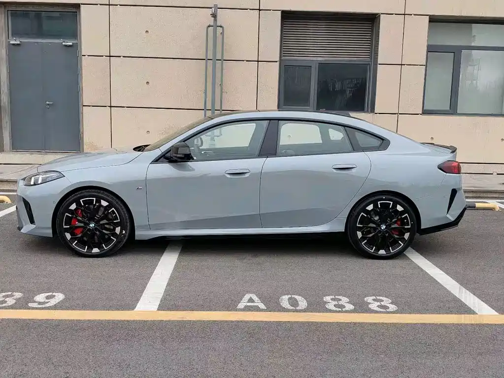 BMW M235L — миниатюра 3
