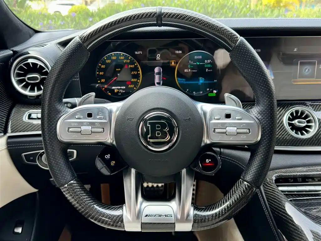 MERCEDES-BENZ AMG GT