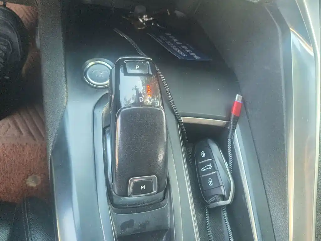 Peugeot 4008 — миниатюра 15