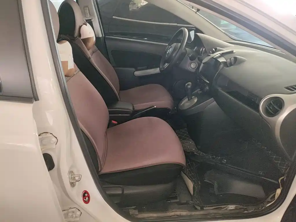 Mazda 2 — миниатюра 25